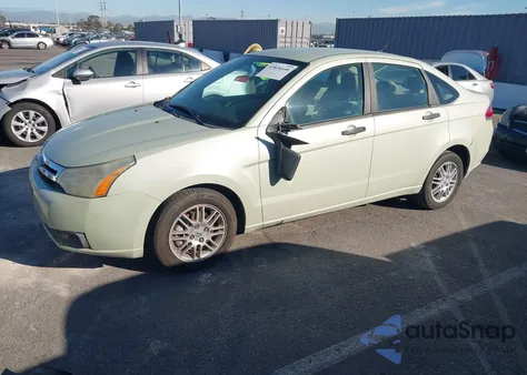 2010 Ford Focus Se z USA, uszkodzony, nr VIN 1FAHP3FN9AW146355